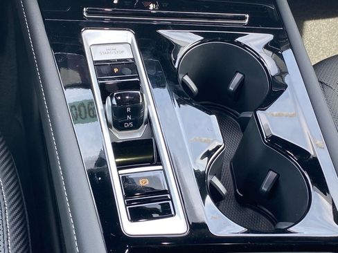 New 2026 Volkswagen Atlas Cross Sport SE image 7