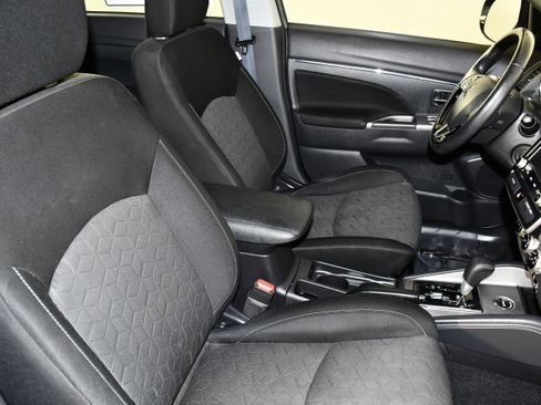 Used 2020 Mitsubishi Outlander Sport SE AWD/4WD image 43
