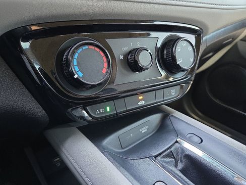 Used 2021 Honda HR-V LX image 22