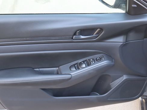 Used 2026 Nissan Altima 2.5 SV FWD image 18