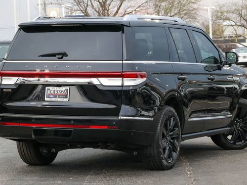 Used 2024 Lincoln Navigator Reserve image 25