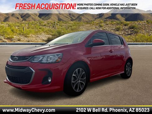 Used 2020 Chevrolet Sonic LT w/ Convenience Package image 1