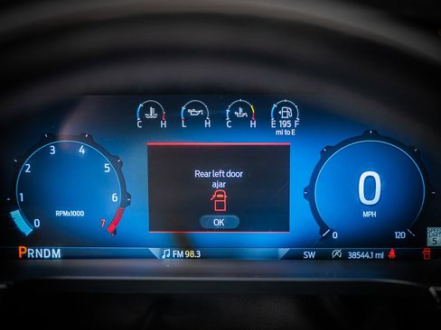 Used 2024 Ford F150 Lariat w/ FX4 Off-Road Package image 27