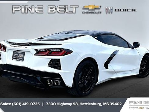 Used 2022 Chevrolet Corvette Stingray Preferred Cpe w/ 2LT image 11