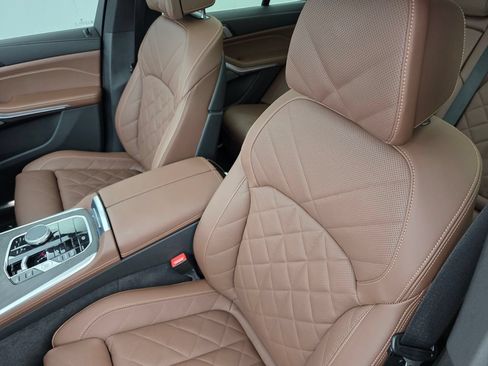 Used 2025 BMW X5 sDrive40i RWD image 11