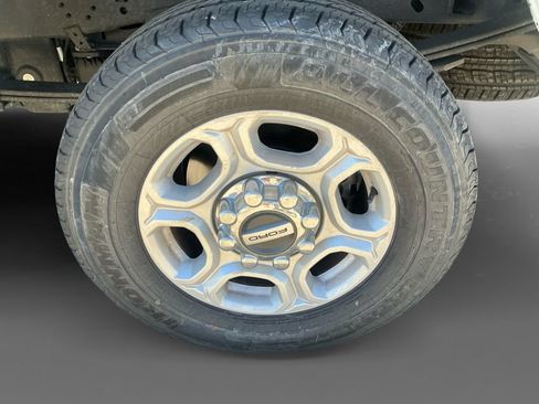 Used 2025 Ford F250 XLT AWD/4WD image 14