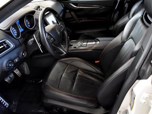 Used 2018 Maserati Ghibli S GranSport Q4 AWD/4WD image 30