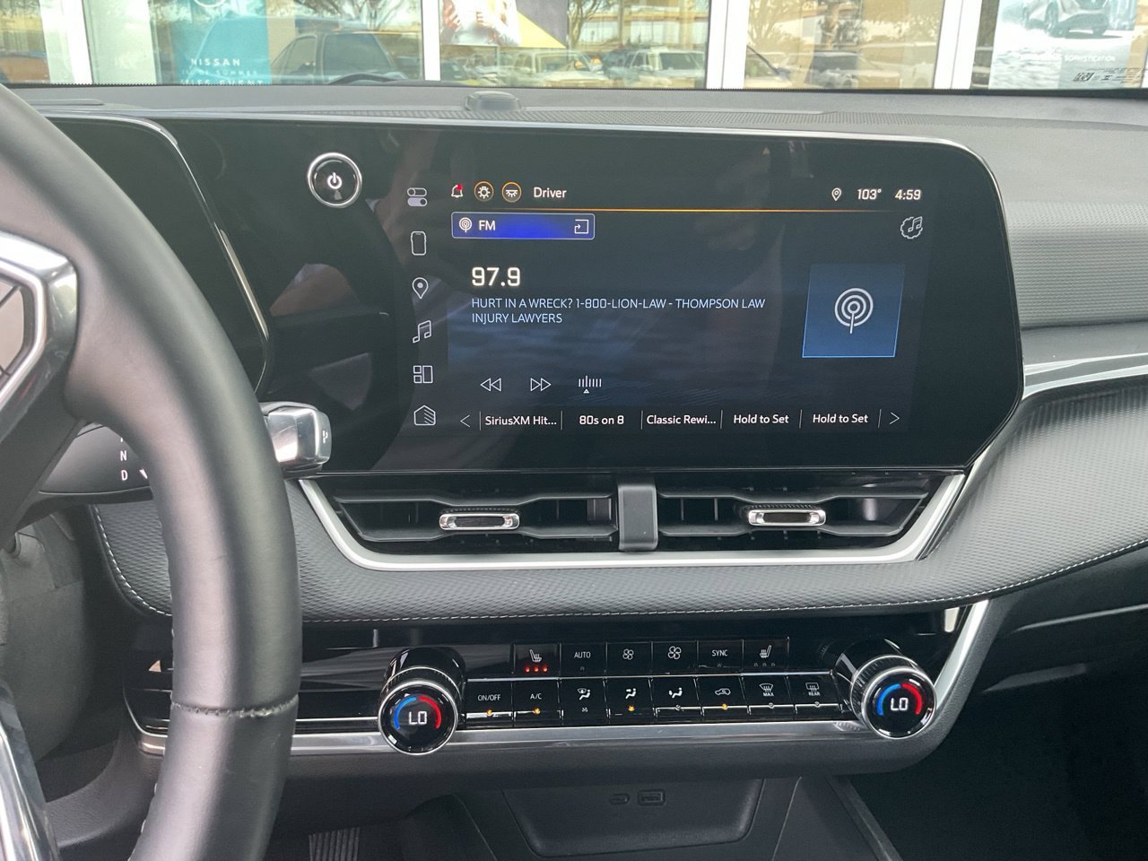 Used 2025 Chevrolet Equinox LT w/ Convenience Package II FWD image 26