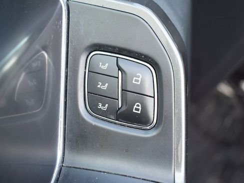 Used 2022 Ford F150 Lariat w/ Equipment Group 502A High image 16