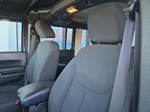 Used 2017 Jeep Wrangler Unlimited Sport w/ Quick Order Package 24S image 32