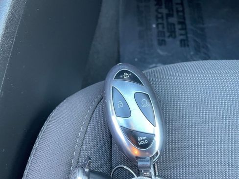 Used 2025 Hyundai Kona SEL image 22