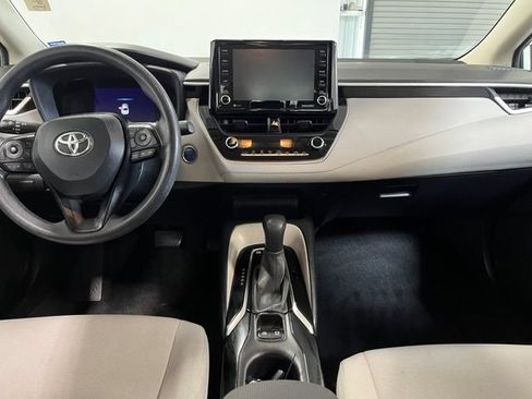 Used 2022 Toyota Corolla LE FWD image 20