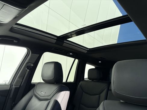 Used 2023 Cadillac XT6 Luxury image 17