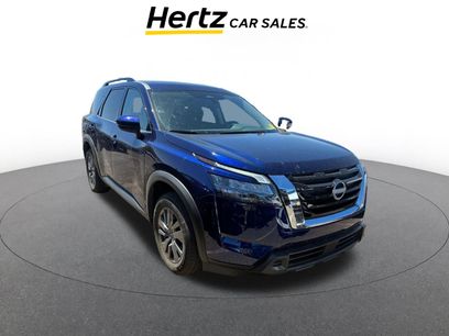 Used 2025 Nissan Pathfinder SV