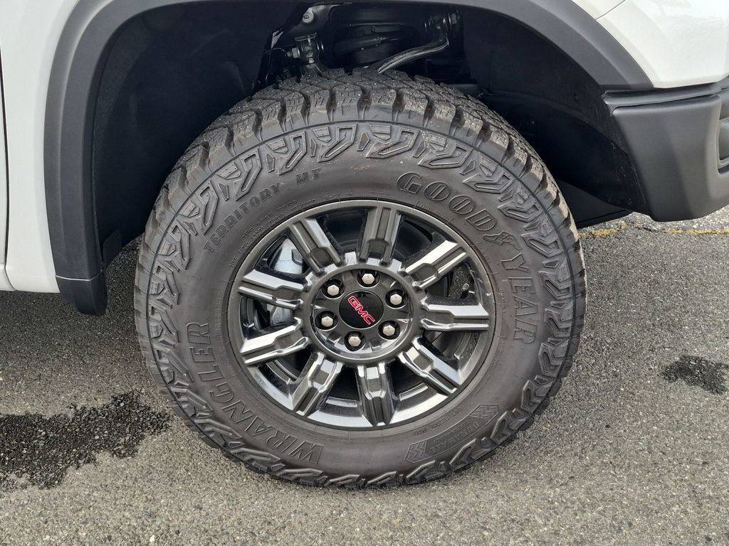 New 2026 GMC Sierra 1500 AT4X AWD/4WD image 25