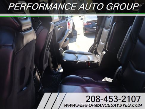 Used 2017 Cadillac Escalade Platinum image 17