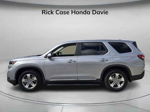 Certified 2024 Honda Pilot EX-L image 4