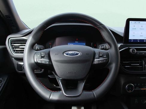 Used 2025 Ford Escape ST-Line image 15