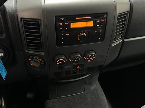 Used 2015 Nissan Titan S image 7