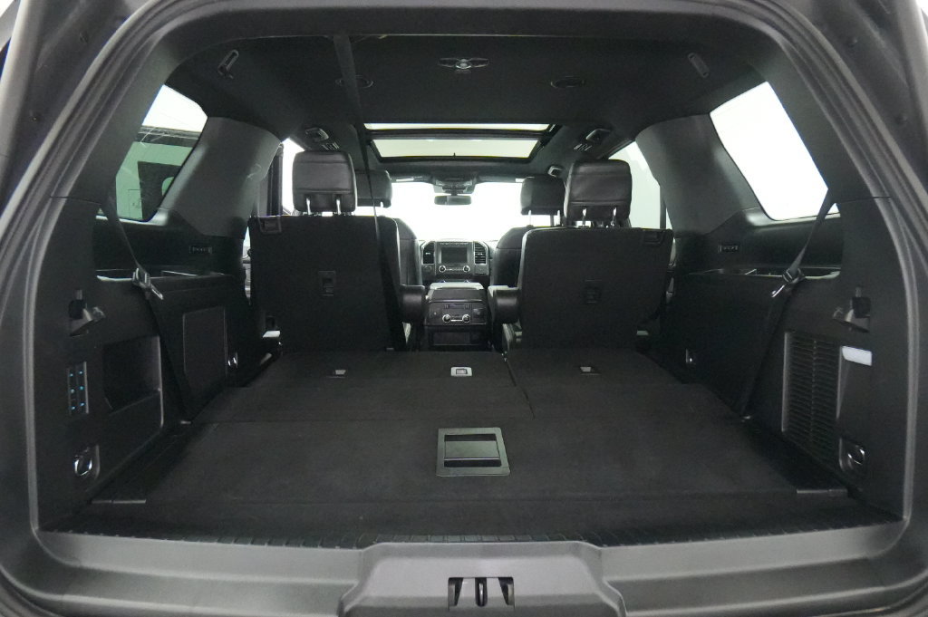 Used 2020 Ford Expedition Limited w/ Equipment Group 302A AWD/4WD image 31