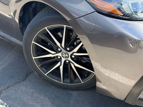 Used 2023 Toyota Camry SE image 6
