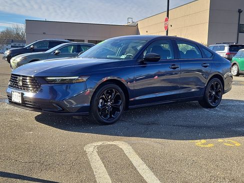 Used 2025 Honda Accord SE image 3