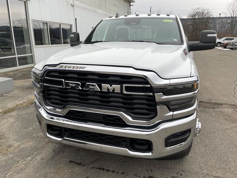 New 2026 RAM 3500 Tradesman image 10
