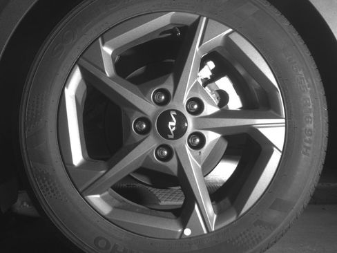 Used 2025 Kia K4 LXS image 14