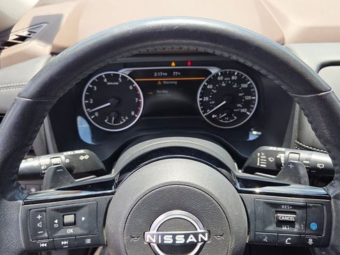 Used 2022 Nissan Rogue SL AWD/4WD image 21