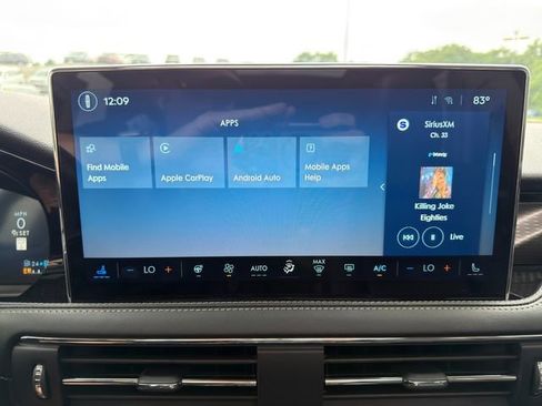Used 2025 Lincoln Corsair Grand Touring w/ Equipment Group 301A AWD/4WD image 28