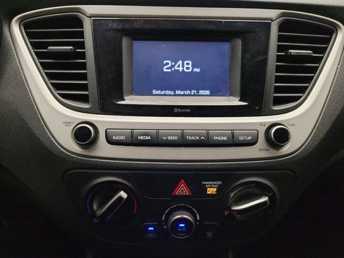 Used 2021 Hyundai Accent SE image 24