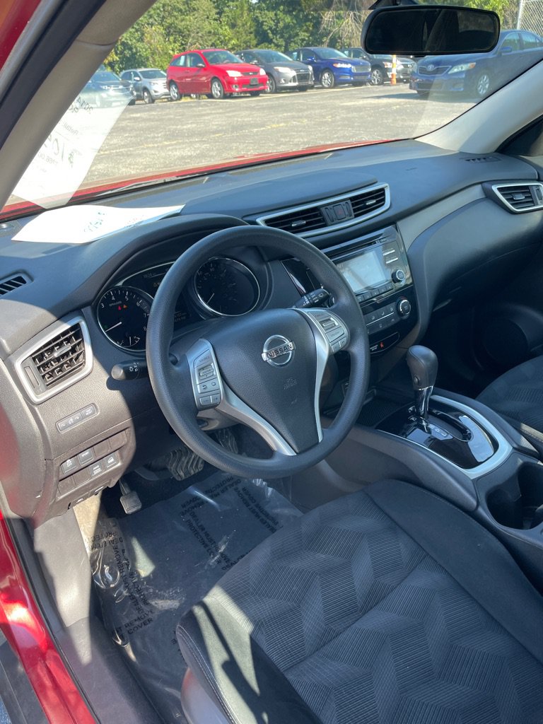 Used 2014 Nissan Rogue S AWD/4WD image 9