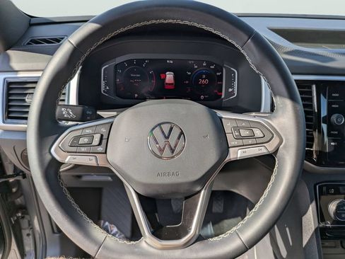Certified 2023 Volkswagen Atlas Cross Sport SE FWD image 27