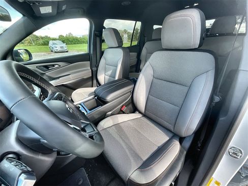 New 2026 Chevrolet Traverse LT w/ Midnight/Sport Edition image 13