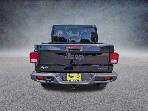 New 2026 Jeep Gladiator Sport AWD/4WD image 5
