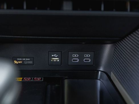 Used 2026 Toyota Camry LE image 19