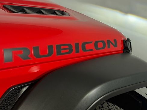 Certified 2025 Jeep Wrangler Unlimited Rubicon image 31