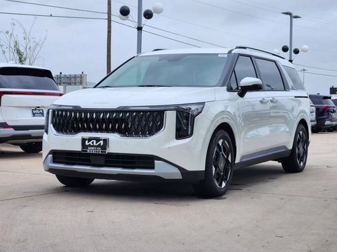 New 2026 Kia Carnival EX FWD image 2