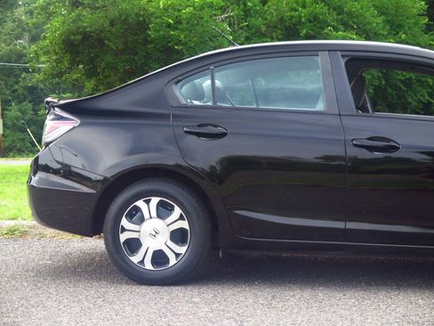 Used 2013 Honda Civic Hybrid Sedan image 32