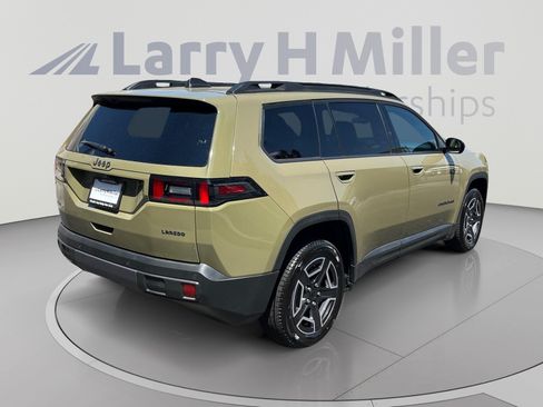 New 2026 Jeep Cherokee Laredo AWD/4WD image 5