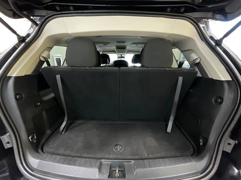 Used 2018 Dodge Journey SE w/ Popular Equipment Group FWD image 18