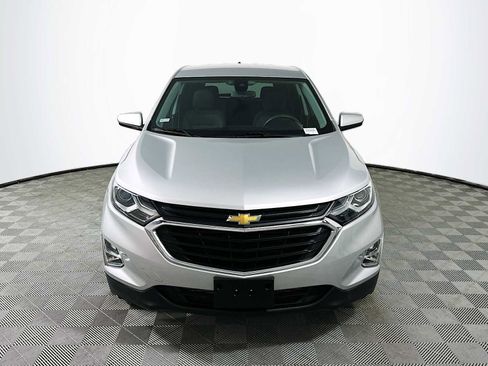 Used 2020 Chevrolet Equinox LT image 2