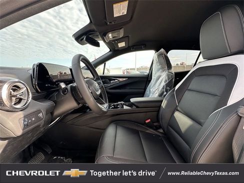 New 2025 Chevrolet Blazer EV LT image 21