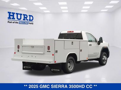 New 2025 GMC Sierra 3500 Pro w/ Convenience Package