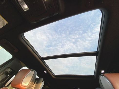 Used 2023 GMC Yukon XL Denali Ultimate image 19