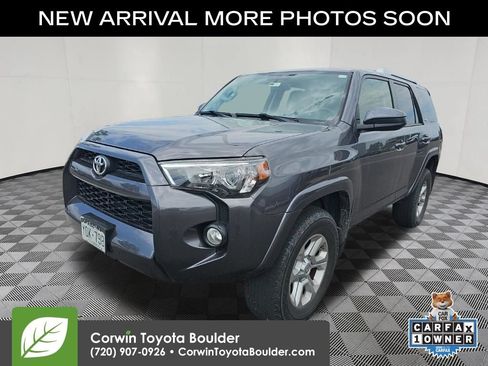 Used 2018 Toyota 4Runner SR5 AWD/4WD image 3
