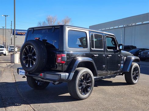 Used 2021 Jeep Wrangler Unlimited Sahara w/ Cold Weather Group image 4