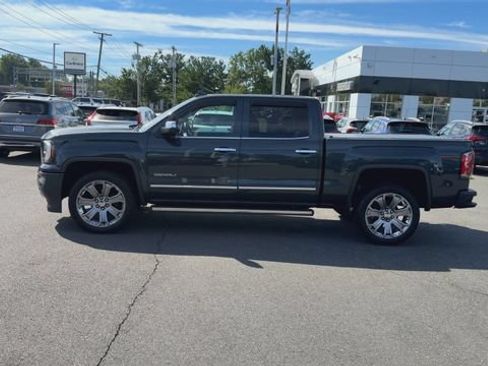 Used 2018 GMC Sierra 1500 Denali w/ Denali Ultimate Package AWD/4WD image 5