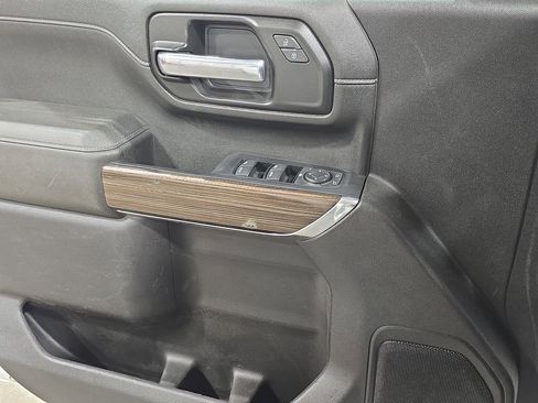 Used 2023 Chevrolet Silverado 2500 LT image 27