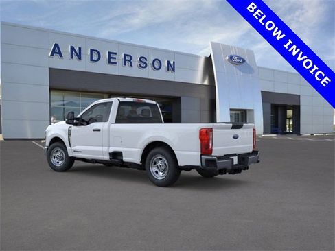 New 2026 Ford F350 XL w/ XL Chrome Package image 4